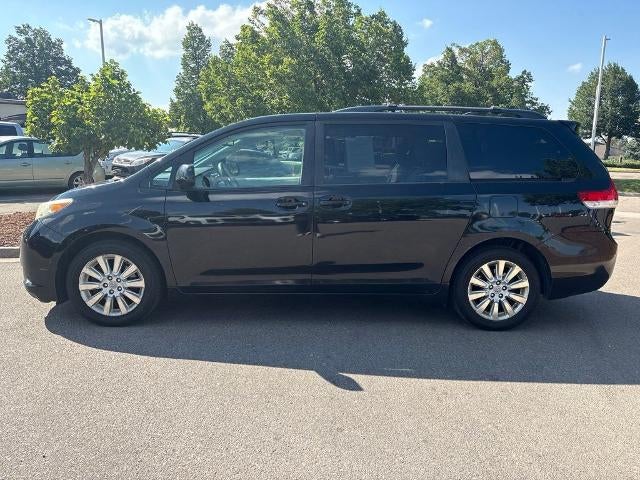 2011 Toyota Sienna 5dr 7-Pass Van V6 XLE AWD (Natl)