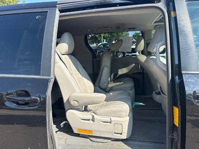 2011 Toyota Sienna 5dr 7-Pass Van V6 XLE AWD (Natl)