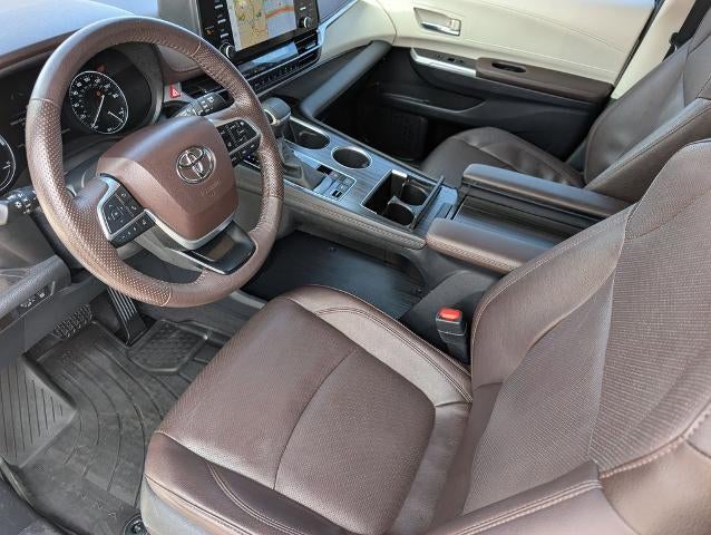 2023 Toyota Sienna Platinum AWD 7-Passenger (GS)
