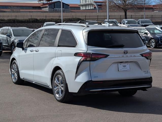 2023 Toyota Sienna Platinum AWD 7-Passenger (GS)