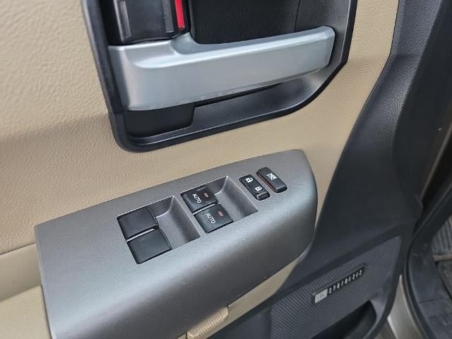 2015 Toyota Sequoia 4WD 5.7L FFV Limited (GS)