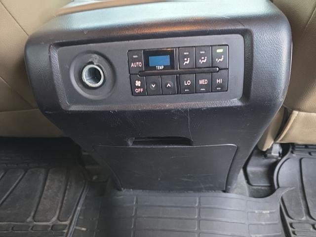 2015 Toyota Sequoia 4WD 5.7L FFV Limited (GS)