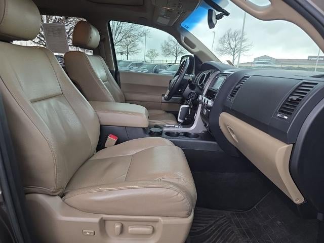 2015 Toyota Sequoia 4WD 5.7L FFV Limited (GS)