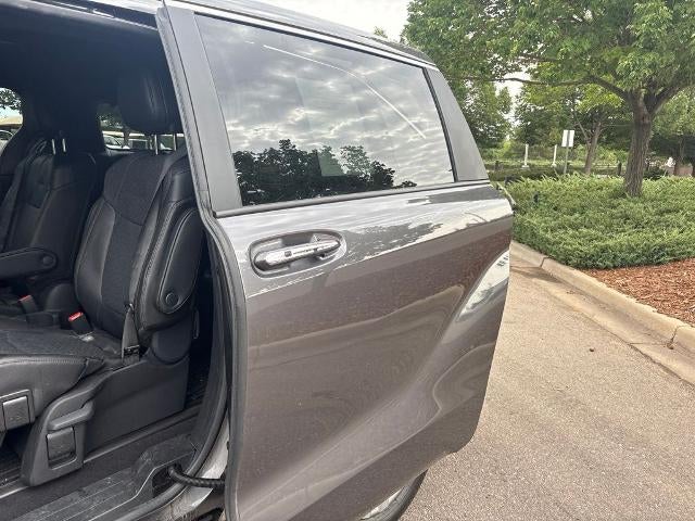 2025 Toyota Sienna Limited AWD 7-Passenger (GS)