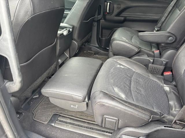 2025 Toyota Sienna Limited AWD 7-Passenger (GS)