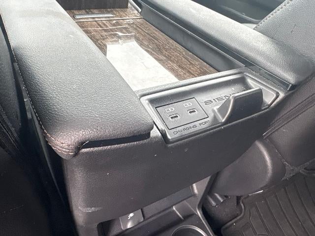 2025 Toyota Sienna Limited AWD 7-Passenger (GS)