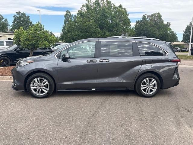 2025 Toyota Sienna Limited AWD 7-Passenger (GS)