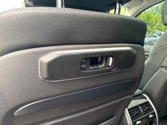 2023 BMW X7 xDrive40i Sports Activity Vehicle