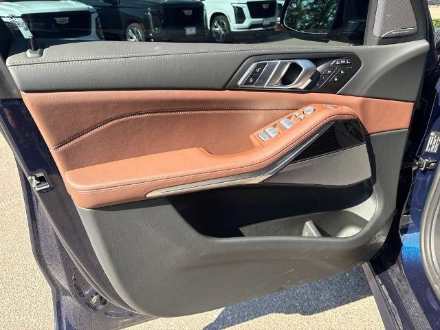 2025 BMW X7 xDrive40i Sports Activity Vehicle