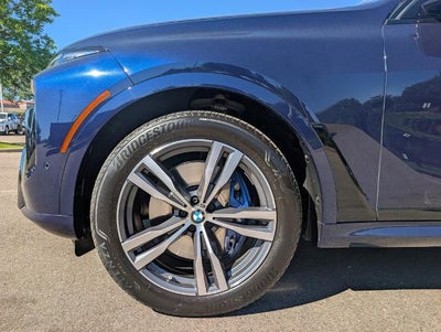2025 BMW X7 xDrive40i Sports Activity Vehicle