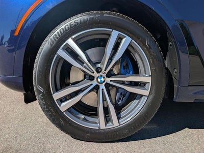 2025 BMW X7 xDrive40i Sports Activity Vehicle