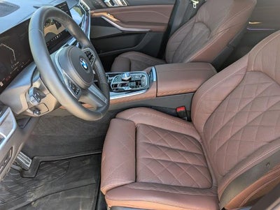 2025 BMW X7 xDrive40i Sports Activity Vehicle