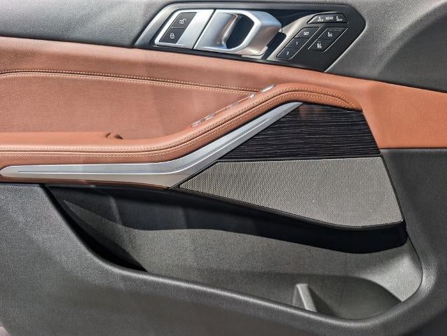2025 BMW X7 xDrive40i Sports Activity Vehicle