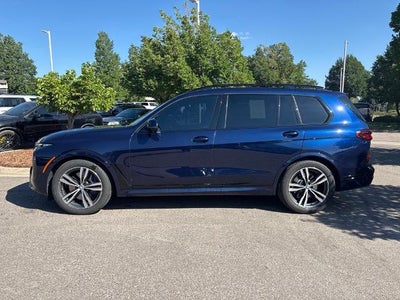 2025 BMW X7 xDrive40i Sports Activity Vehicle