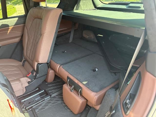 2025 BMW X7 xDrive40i Sports Activity Vehicle