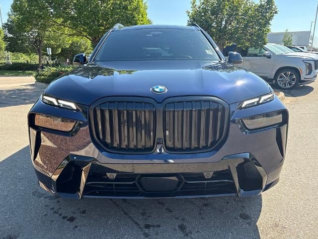 2025 BMW X7 xDrive40i Sports Activity Vehicle