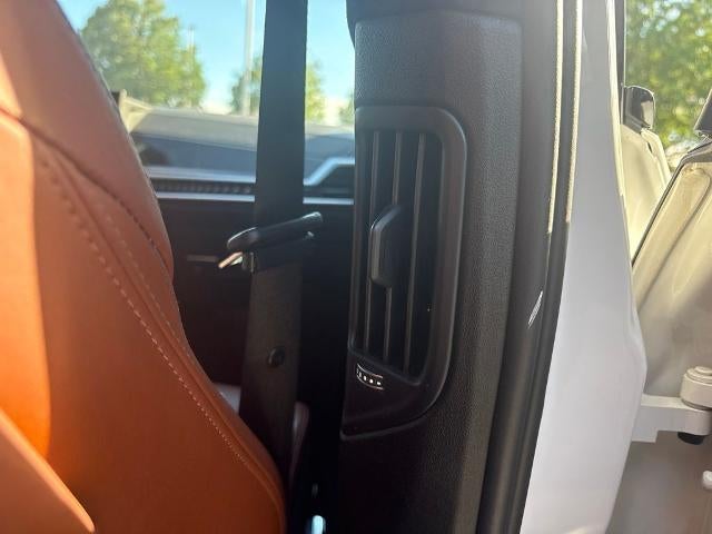 2023 BMW X7 xDrive40i Sports Activity Vehicle