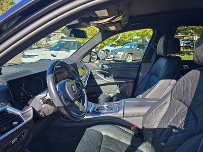 2023 BMW X7 xDrive40i Sports Activity Vehicle