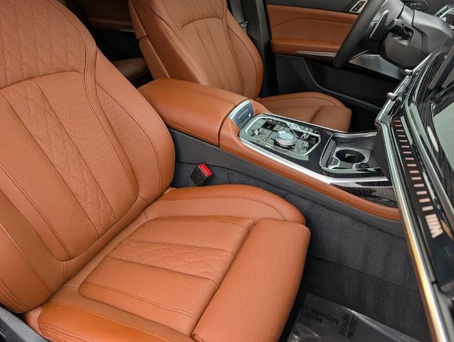 2026 BMW X7 M60i Sports Activity Vehicle