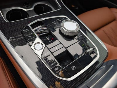 2026 BMW X7 M60i Sports Activity Vehicle