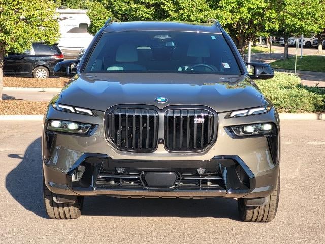 2026 BMW X7 M60i Sports Activity Vehicle