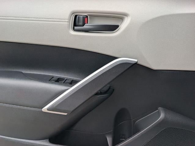 2024 Toyota Corolla Cross LE 4WD (Natl)