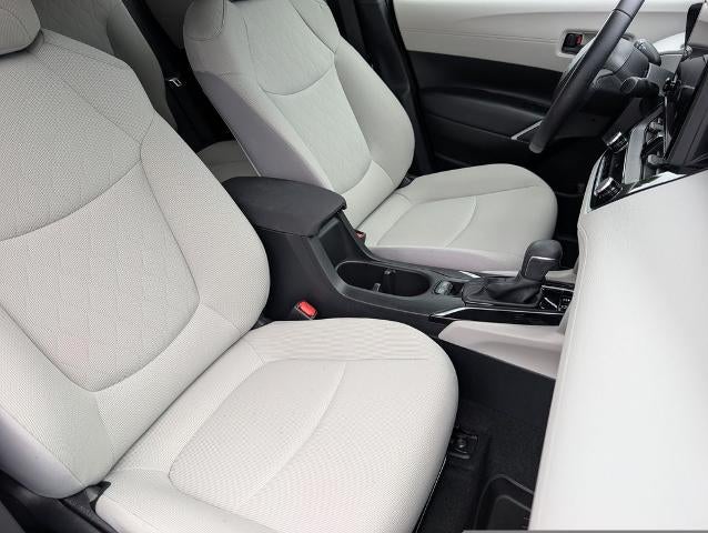 2024 Toyota Corolla Cross LE 4WD (Natl)
