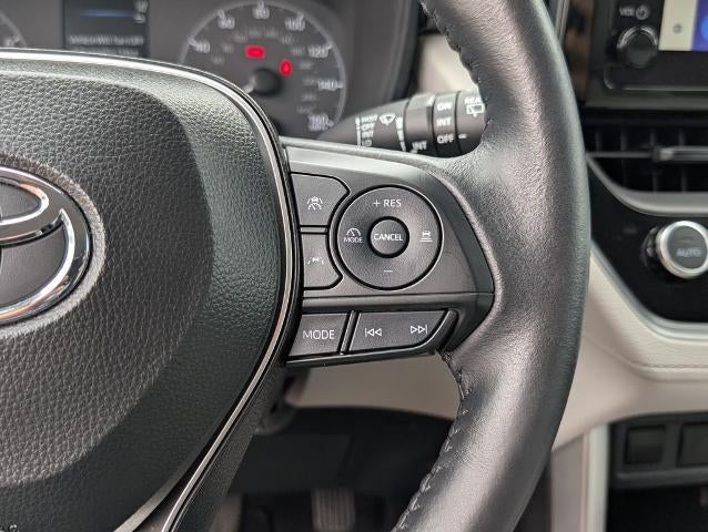 2024 Toyota Corolla Cross LE 4WD (Natl)
