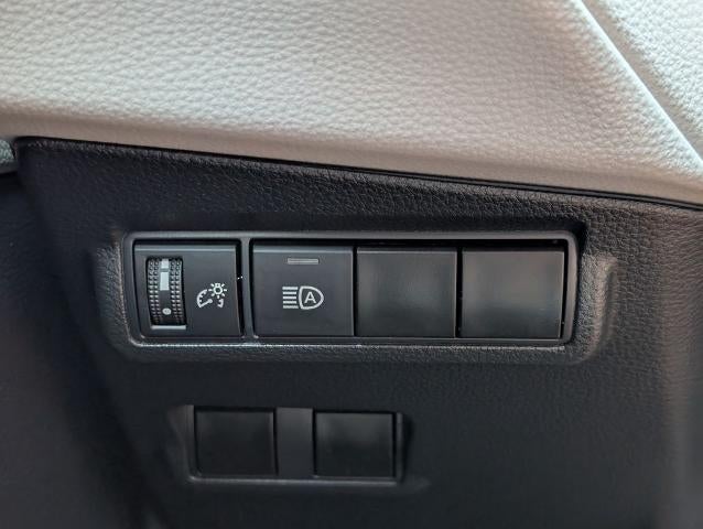 2024 Toyota Corolla Cross LE 4WD (Natl)