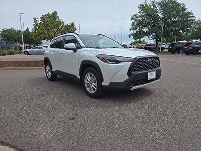 2024 Toyota Corolla Cross LE 4WD (Natl)