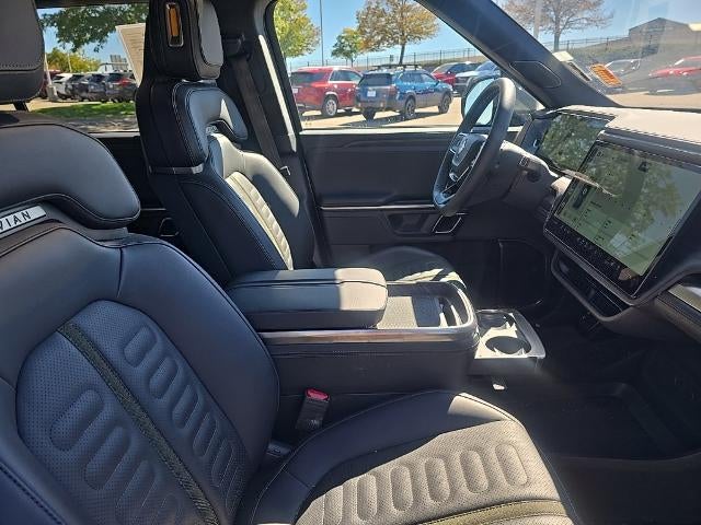 2023 Rivian R1S Adventure Dual-Motor Standard Pack