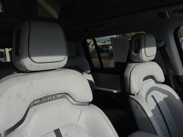 2025 Rivian R1S Adventure Dual-Motor Standard Pack