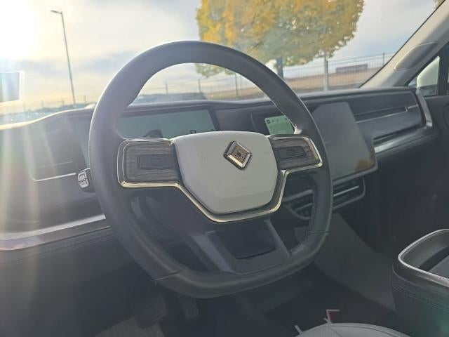 2025 Rivian R1S Adventure Dual-Motor Standard Pack