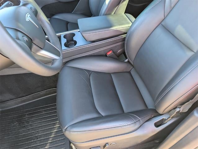 2025 Tesla Model Y Long Range AWD *Ltd Avail*