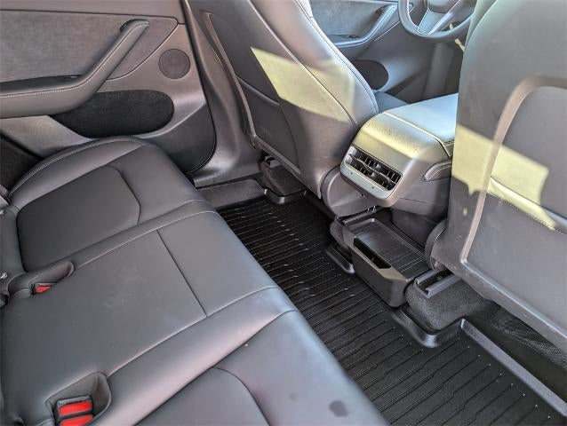 2025 Tesla Model Y Long Range AWD *Ltd Avail*