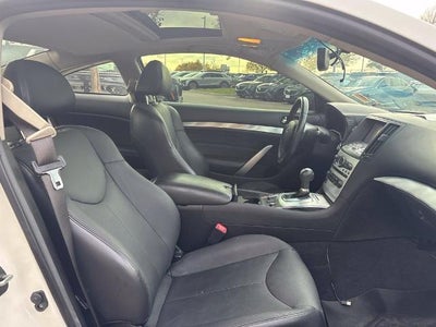 2015 INFINITI Q60 Coupe AWD
