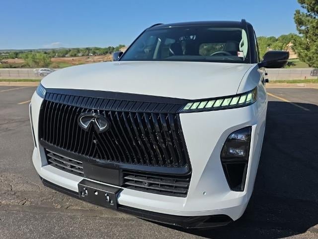 2026 INFINITI QX80 LUXE AWD