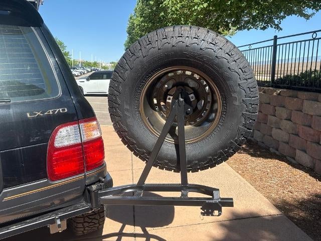 1999 Lexus LX 470 Luxury SUV 