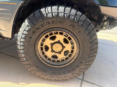 1999 Lexus LX 470 Luxury SUV 