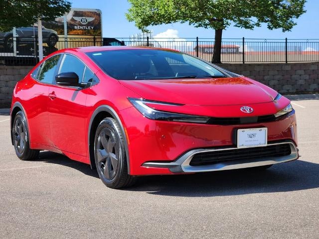 2026 Toyota Prius Plug-In Hybrid SE (Natl)