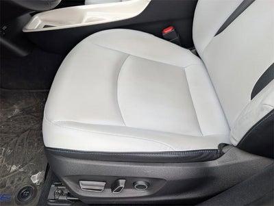 2017 Toyota Prius Prime Premium (Natl)