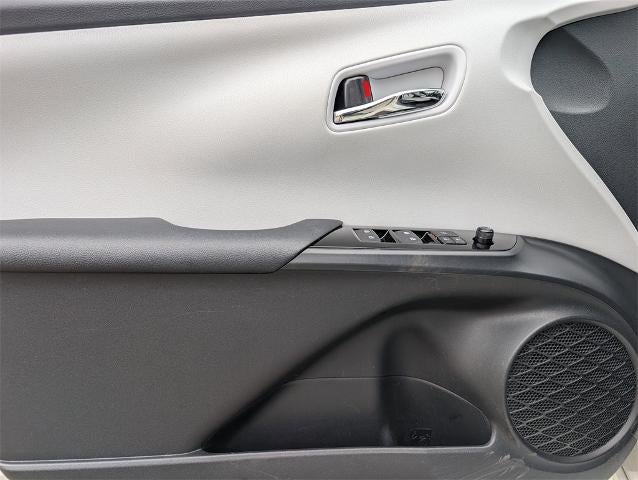 2017 Toyota Prius Prime Premium (Natl)