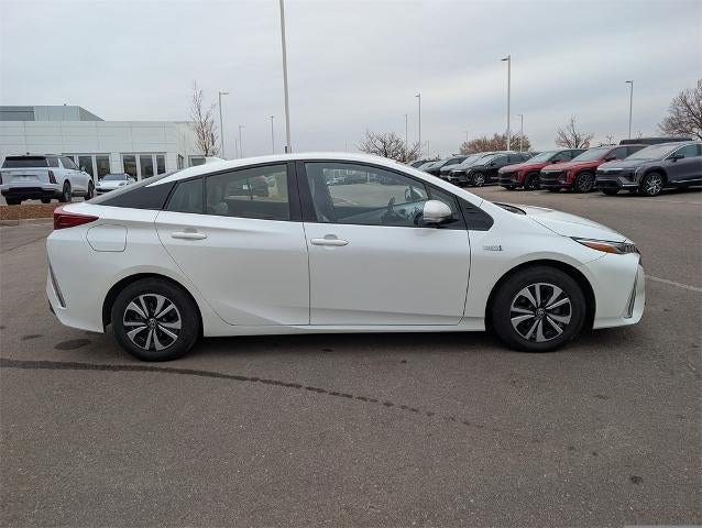 2017 Toyota Prius Prime Premium (Natl)