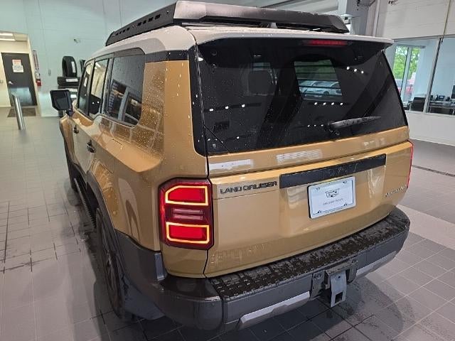 2024 Toyota Land Cruiser 4WD (GS)