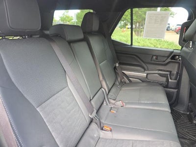 2025 Toyota 4Runner SR5 4WD (GS)