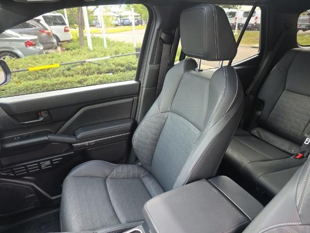2025 Toyota 4Runner SR5 4WD (GS)