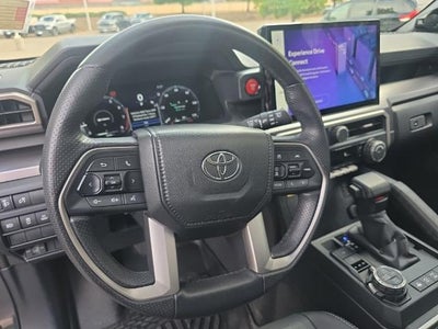 2025 Toyota 4Runner SR5 4WD (GS)
