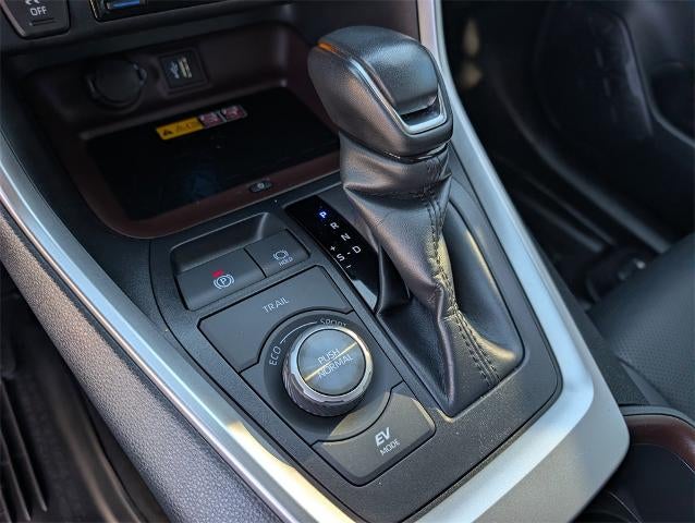 2023 Toyota RAV4 Hybrid Limited AWD (Natl)