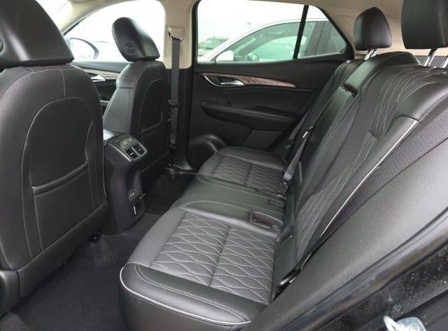 2022 Buick Envision FWD 4dr Avenir