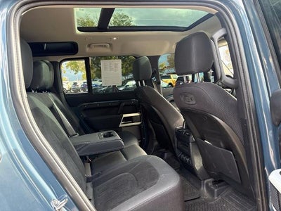 2020 Land Rover Defender 110 SE AWD